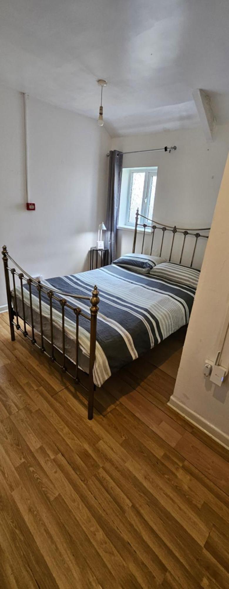 No Frills & Nothing Fancy 1 Bed Studio City Centre Cardiff Ngoại thất bức ảnh